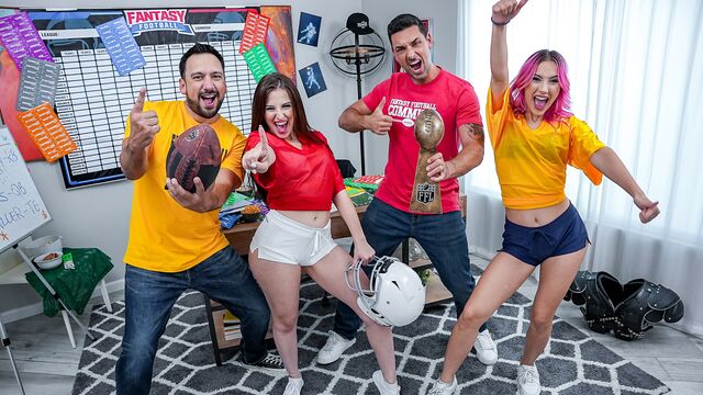 An awesome chicks Aubree Valentine and Jazmin Luv in a 4some session