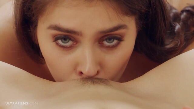 Sensual pussy-licking session with babes Alissa Foxy and Kelly Collins