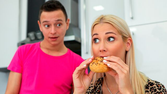 An awesome dick-riding session with a blonde Sharon White