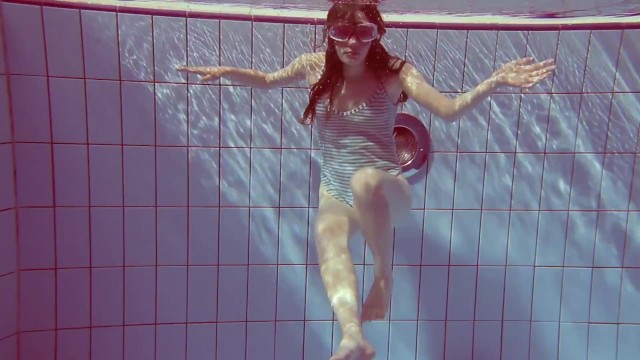 Watch captivating tootsie's trailer