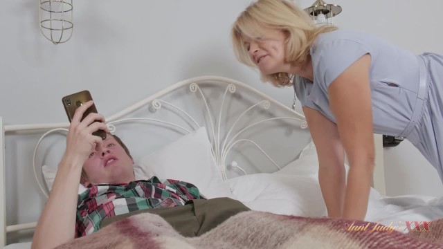 Stunning hustler's mature fuck xxx