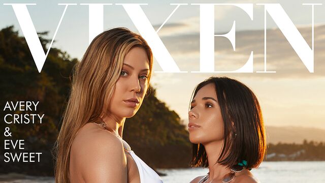 Astonishing chicks Eve Sweet and Avery Cristy enjoy intensive pound