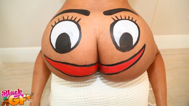 A hot ebony model Jayla Foxx fucked in the cowgirl pose in POV