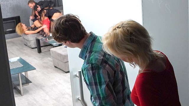 Goddess's tight pussy action by Oldie X