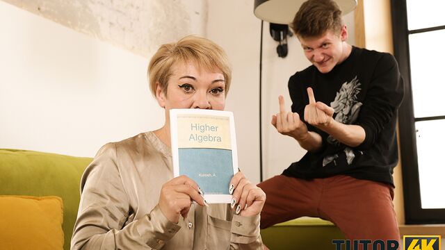 Mature blonde Viki Ray opened her shaved pussy for a youngster