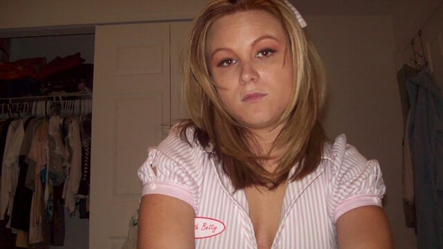 Gorgeous homemade porn session with a beautiful Brandi Belle