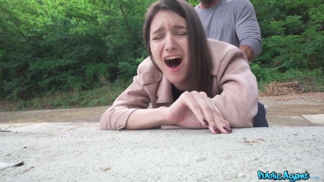 Busty natural girlfriend Alisa Horakova fucks for cash in POV