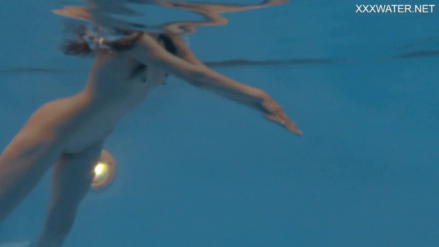 Lady's russian trailer by Underwater Show