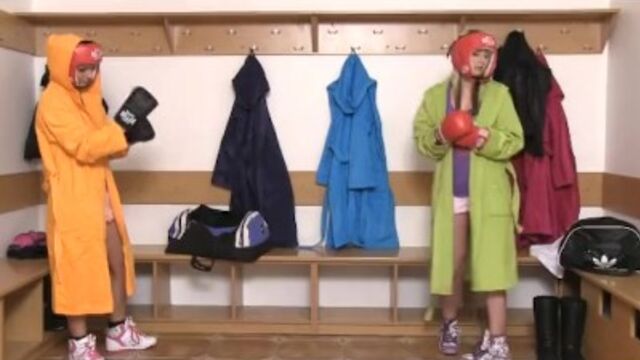 Seductive slag's handjob trailer