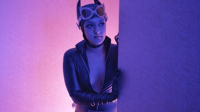 Two hot ladies Lauren Phillips and Daisy Ducati love sex games