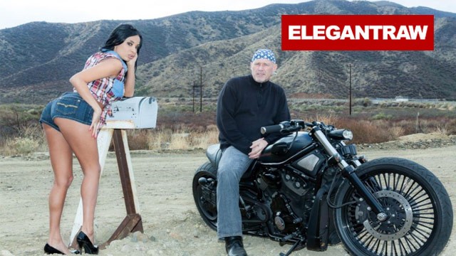 Mark and Anissa's blowjob porn