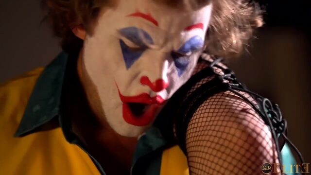 Glamorous angel with red lips Nicole Pearl likes hardcore fuck