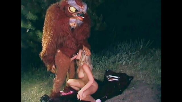 Rough anal with a glamorous long-legged blonde Lea De Mae