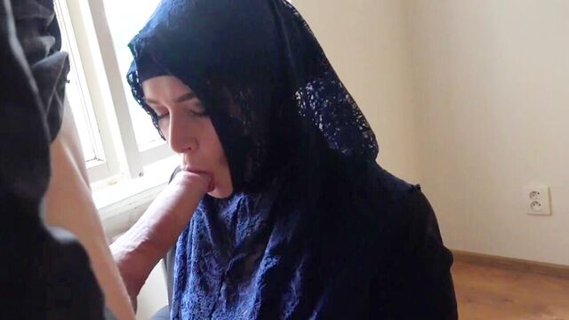 Gorgeous beauty Nikky Dream feels a long dick in her shaved pussy