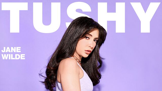 Anal pound session with a hot long-legged Jane Wilde