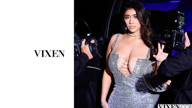 Beautiful dick-riding session with a long-legged Violet Myers