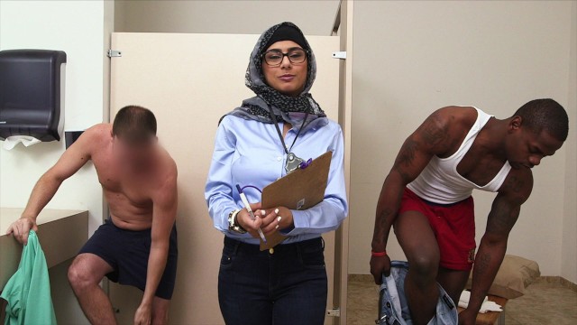 Watch elegant Tony Rubino and Mia Khalifa's trailer