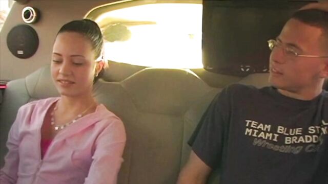 Awesome amateur cockplay session with a brunette Brandi Belle