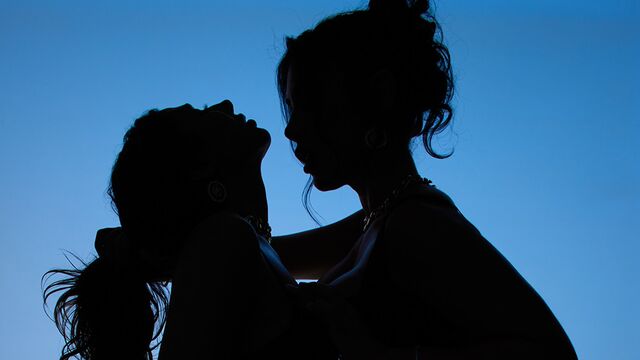 Passionate lesbian game with hotties Gianna Dior and Queenie Sateen