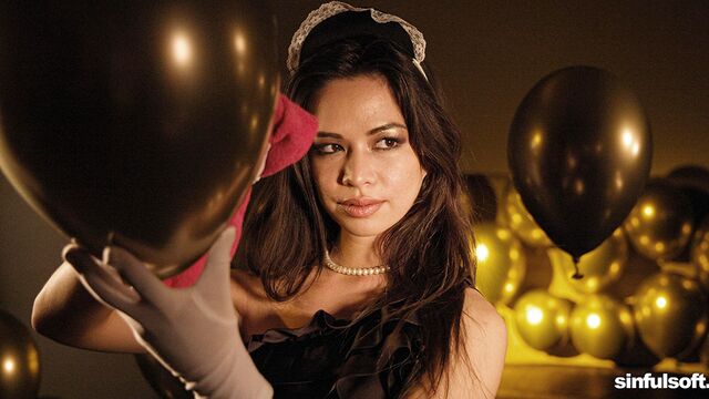 Elegant and passionate sex with Scarlett Alexis and Anna De Ville