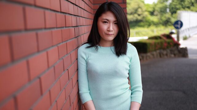 Raven-haired chick Risa Mezawa screwed by pretty hard boner