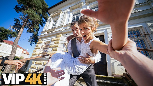 Helping movie with marvelous Sarah Kay from Hunt4k