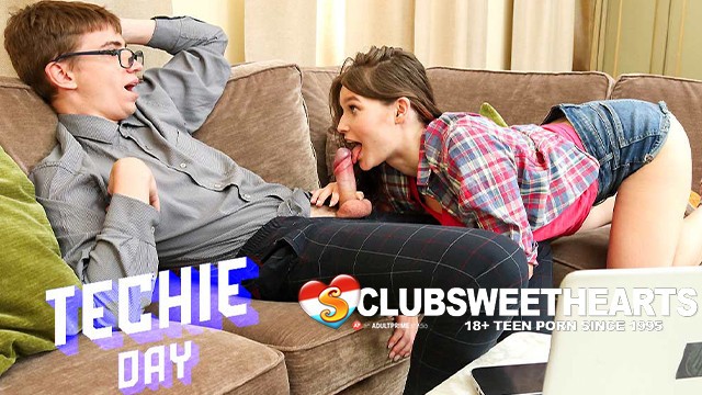 Female's college smut by Club Sweethearts