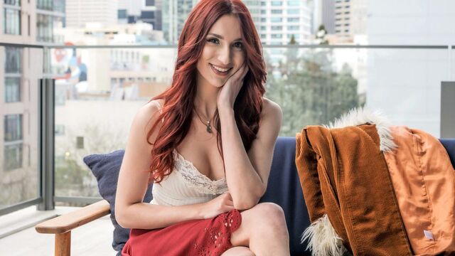 Teen with an innocent look April Snow likes interracial dick-riding