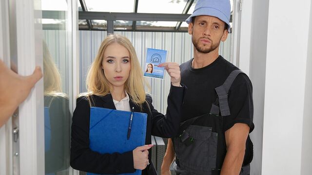 Cutie babe Nata Gold definitely likes intensive penetration