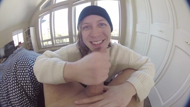 Nice brunette Shelby Paris knows how to give a good blowjob