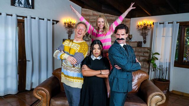 Good foursome fuck with sweet chicks Summer Col and Khloe Kingsley