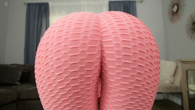 Pretty hot babes Kiara Cole and Lexi Luna in the awesome FFM