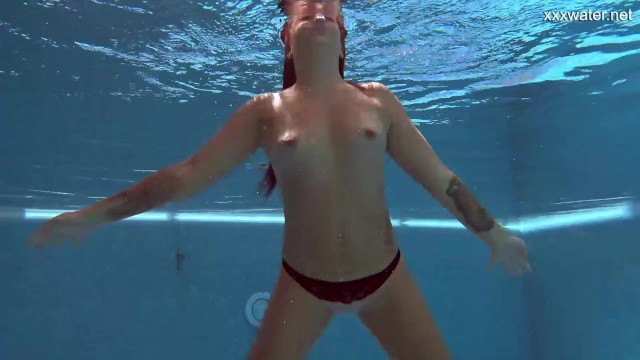 Pleasing queen bee's big ass scene