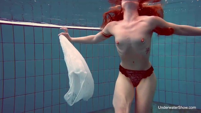 Underwater Show - sister clip