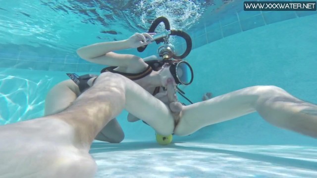 Hardcore video with glamorous Minnie Manga from Underwater Show