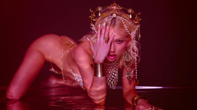 Big-tit blonde Ivy Wolfe fucked by athletic lover Seth Gamble