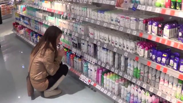 Awesome model with a cute tight pussy screwed on the backseat