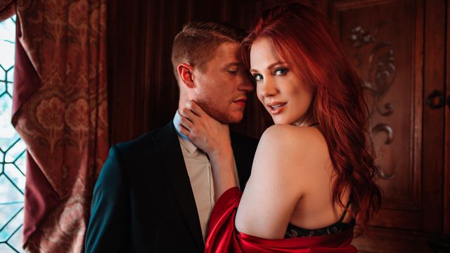 Astonishing MILF with big bottom Maitland Ward rammed from behind