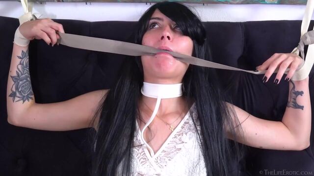 Adorable hottie with small tits Sophia D is having fun with herself