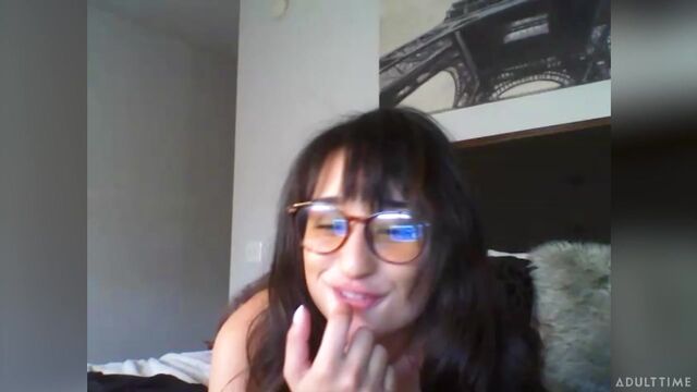 Spicy angel Isabella Nice is enjoying sex games in the morning