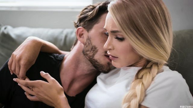 Sarah Vandella and Emma Hix caught in a twisted game that he plays