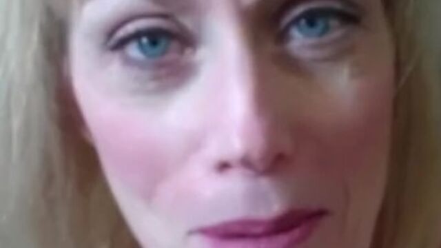 Watch bouncy hoochie's scene