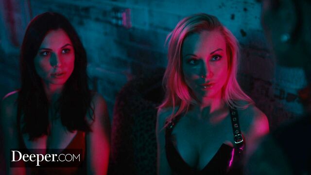 Aesthetic chicks Aidra Fox and Kayden Kross enjoy hardcore sex