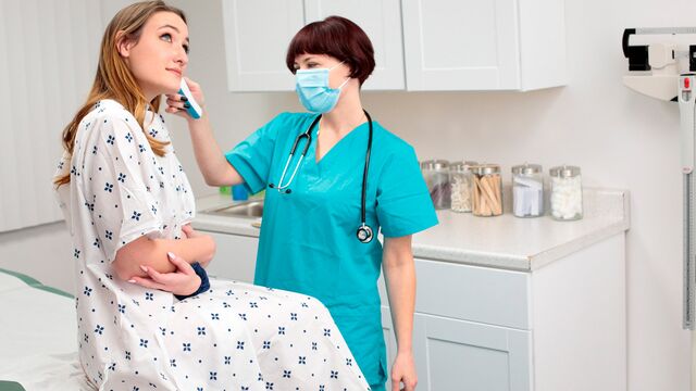 Sex in the hospital with a passionate teen Everly Haze