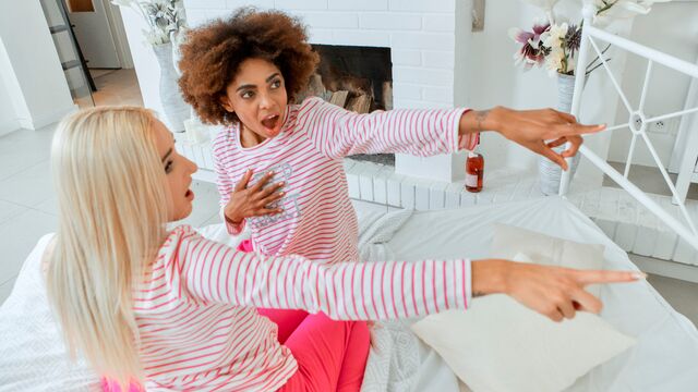 Good-looking ladies Daisy Lee and Luna Corazon shar a big dick