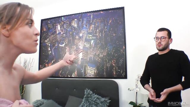 Sex-loving MILF Josephine Jackson impaled from behind as she likes