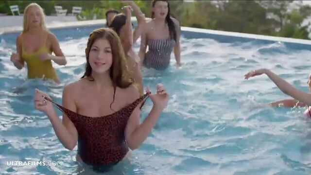 Sex dolls Lucy Li, Gina Gerson and Eveline show their bodies in the pool