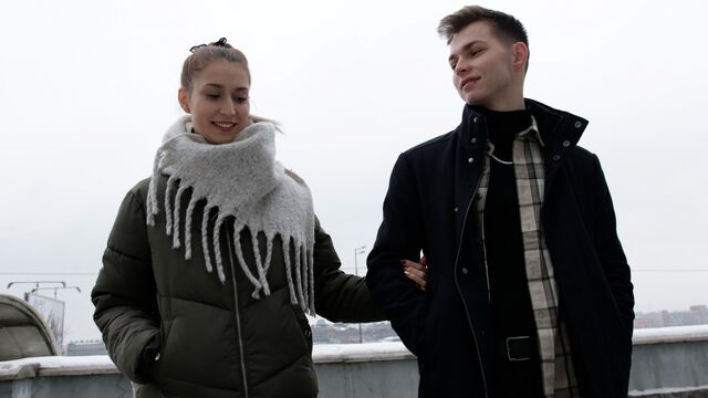 Big-bottomed hottie Iris Kiss Kiss likes intensive sex so much