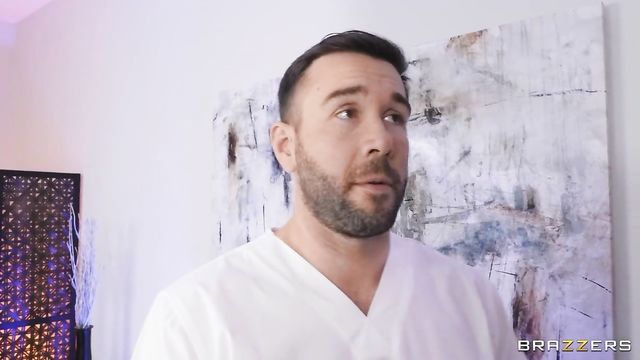 Aesthetic hottie Alexis Fawx jumps on a big boner like a pro