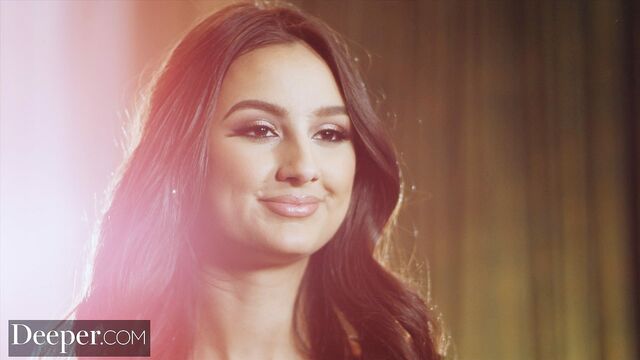 Cute-looking chick Eliza Ibarra is enjoying intensive sex